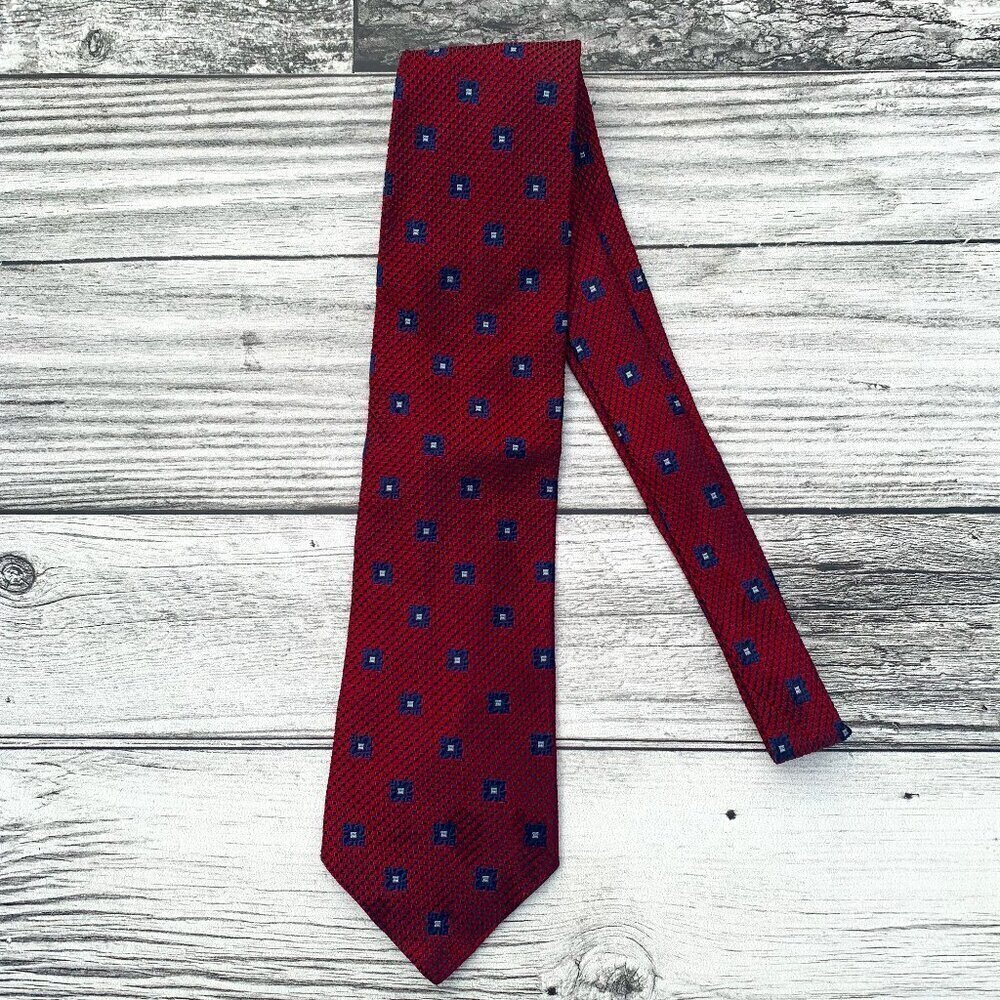 Vintage Aquascutum of London Geometric Print 100% Silk Preppy Classic Neck Tie